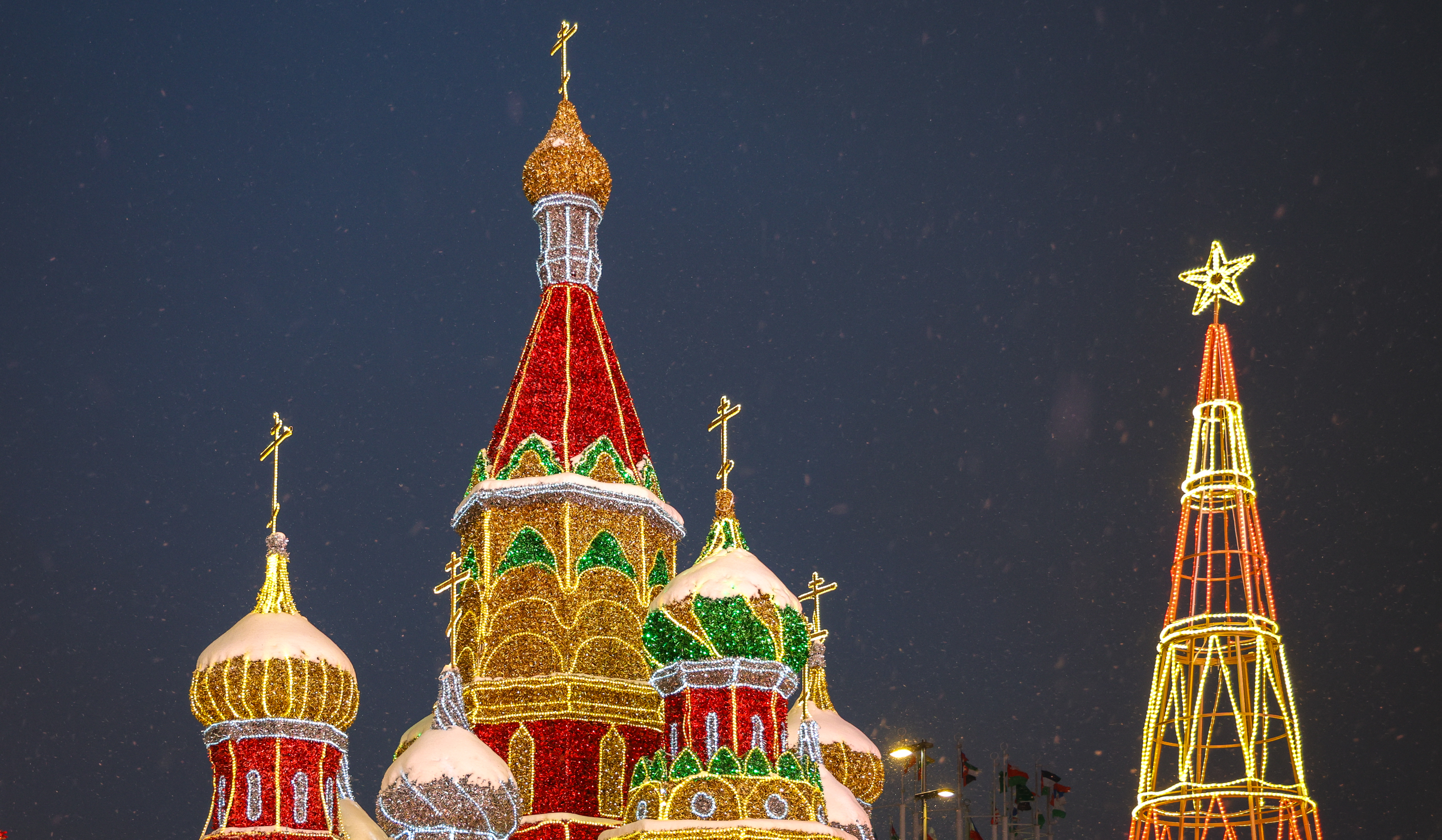Новогоднее оформление Киевского вокзала