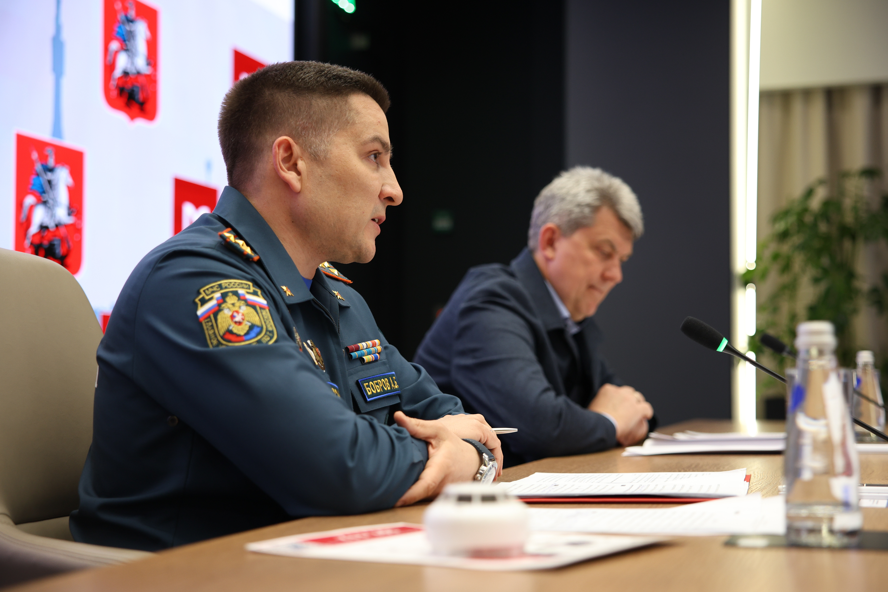 Фоторепортаж с пресс-конференции «Основные вопросы пожарной безопасности в весенне-летний период»