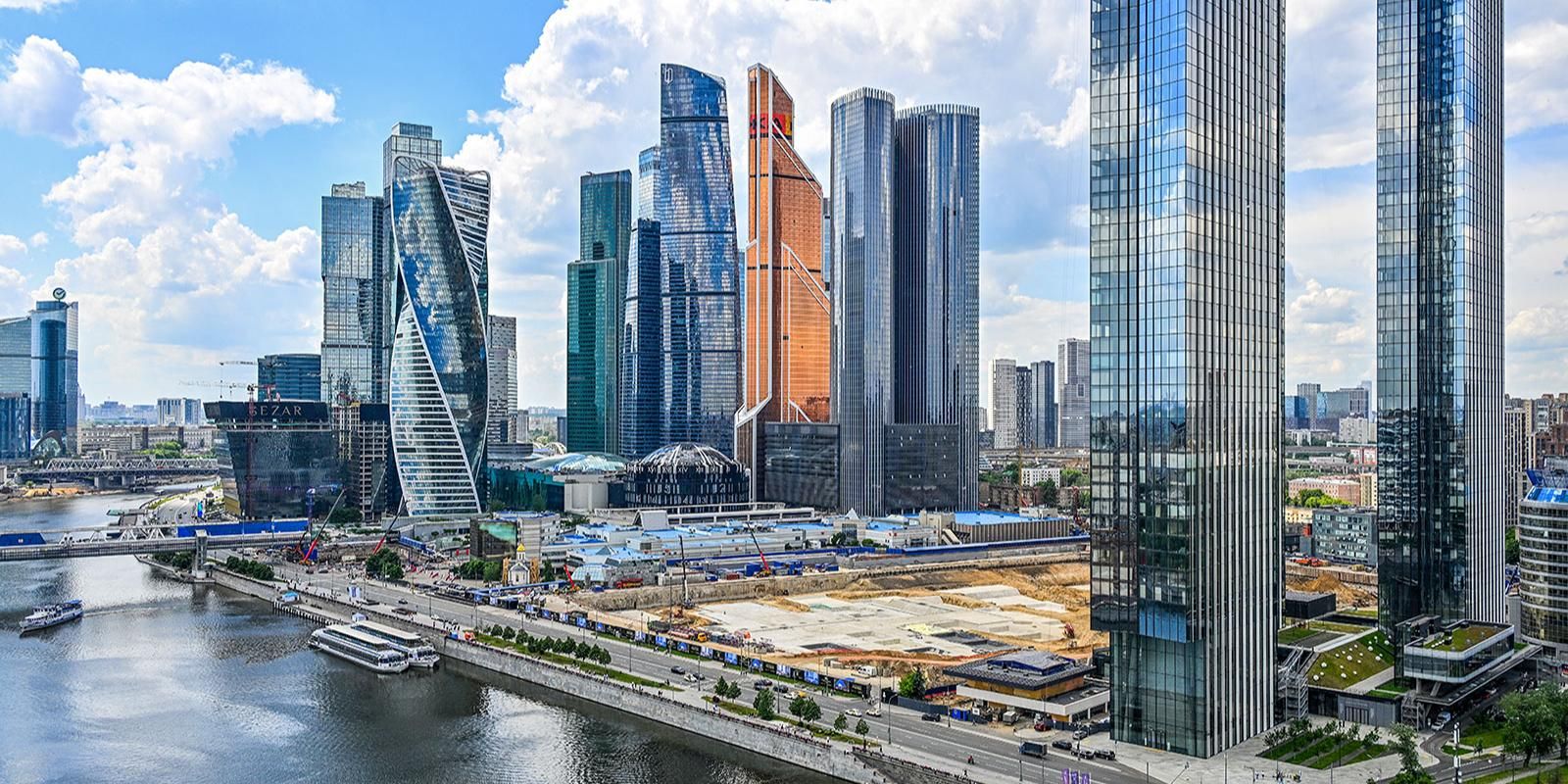 Строительство НЦ «Россия» продолжается на Краснопресненской набережной