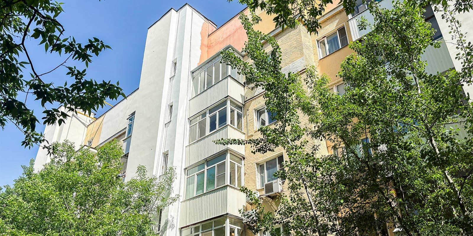 Построенные в стиле конструктивизма дома обновляют в Даниловском районе
