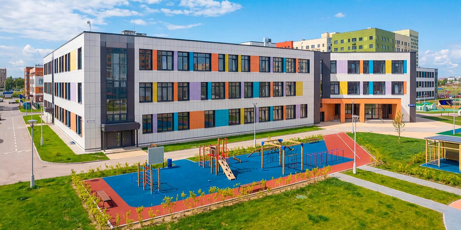 Десять объектов образования за счет городского бюджета возвели с 2021 года на юго-востоке Москвы
