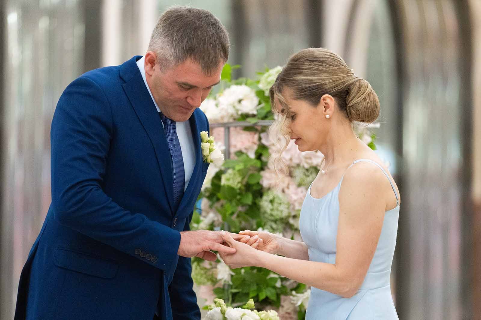 Первые летние свадьбы прошли на станции метро «Маяковская»