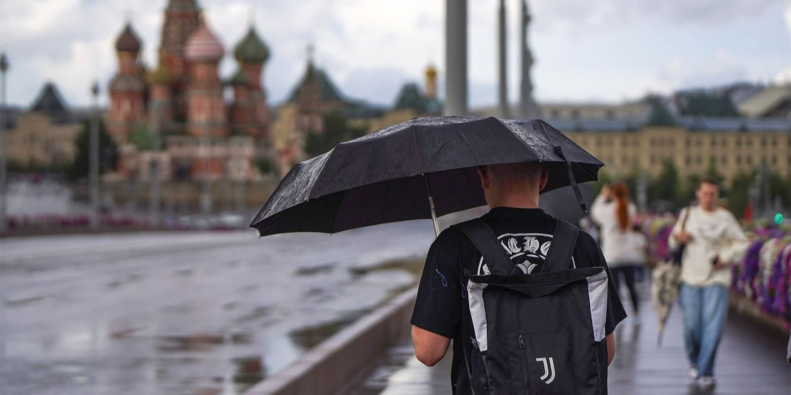 «Желтый» уровень опасности из-за сильного ветра объявлен в столице на среду