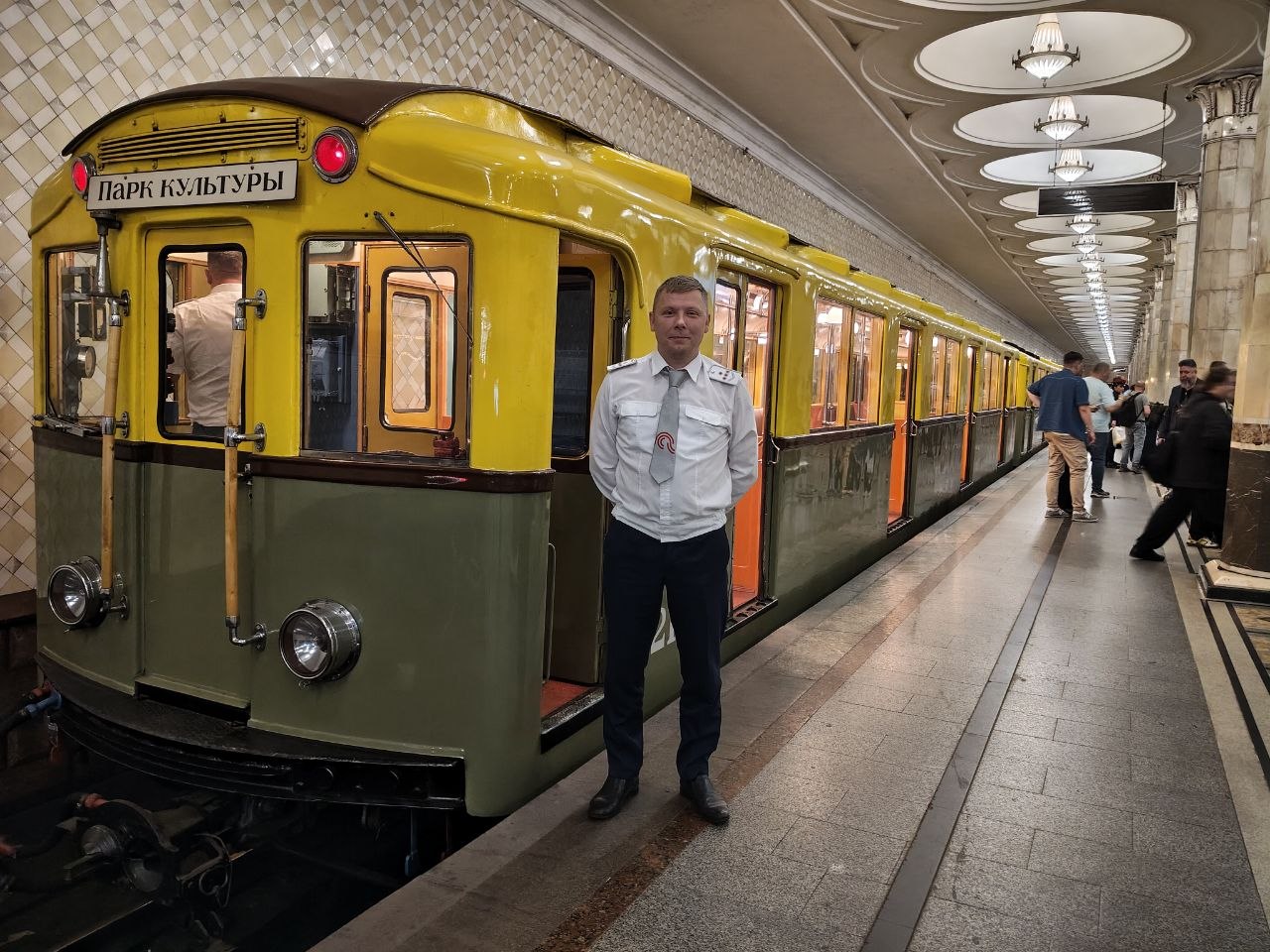 Ретропоезд сегодня состоит из трех вагонов серии «А». Фото: Мосинформ