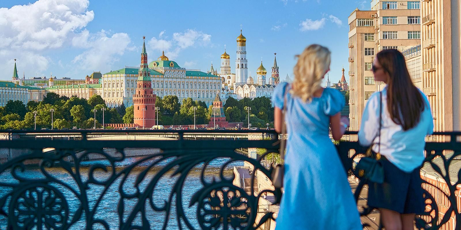 Сергей Минаев, Надежда Михалкова и Максим Лутчак расскажут о Москве в новом шоу