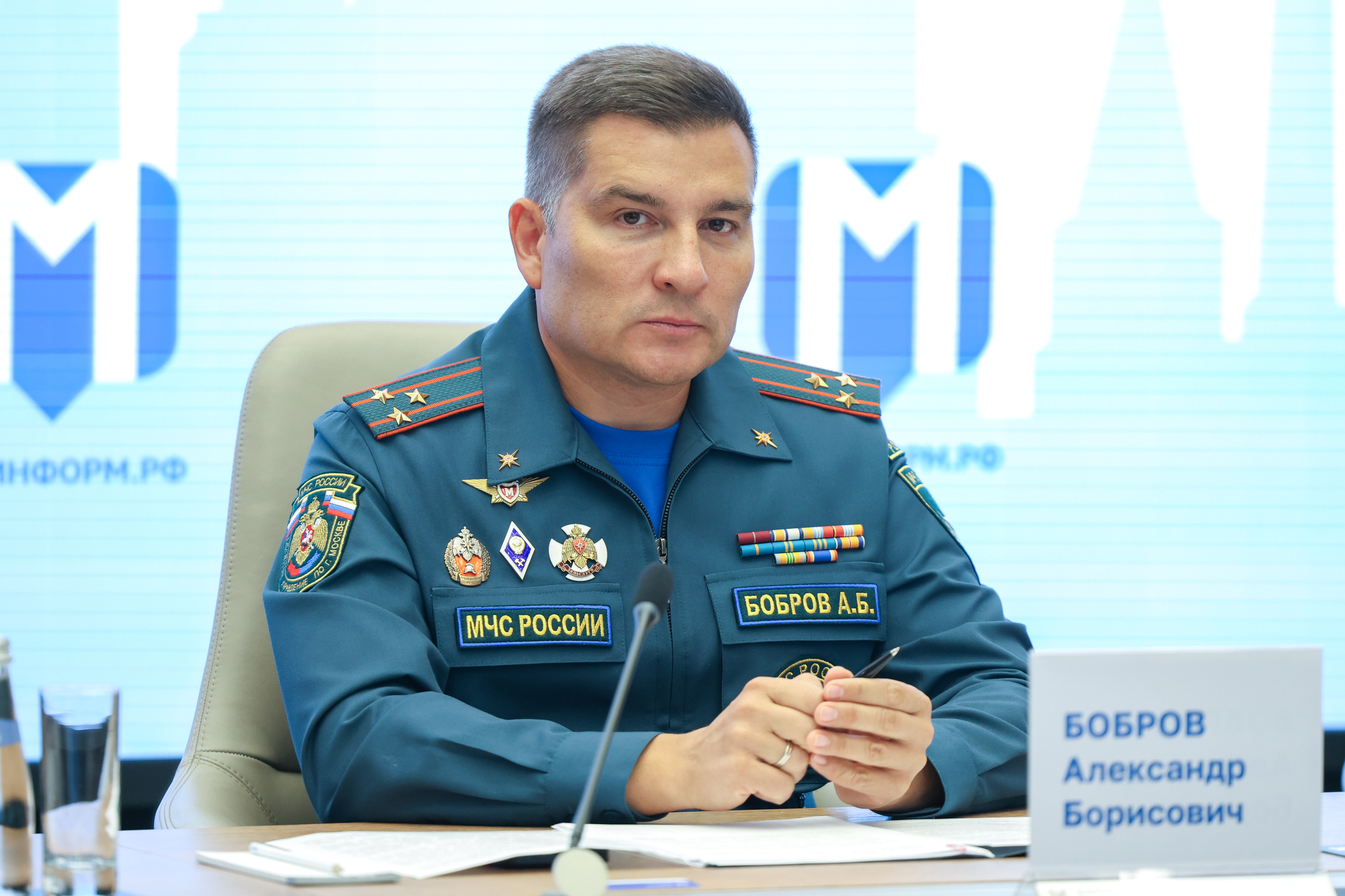 Как потушить аккумулятор: в МЧС дали простой совет