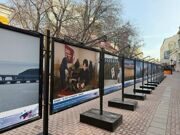 Открытие фотовыставок о годовщине воссоединения Крыма с Россией прошло на Арбате