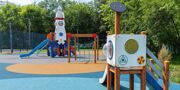 Около 50 дворов в центре Москвы благоустроят до конца года на деньги от парковок