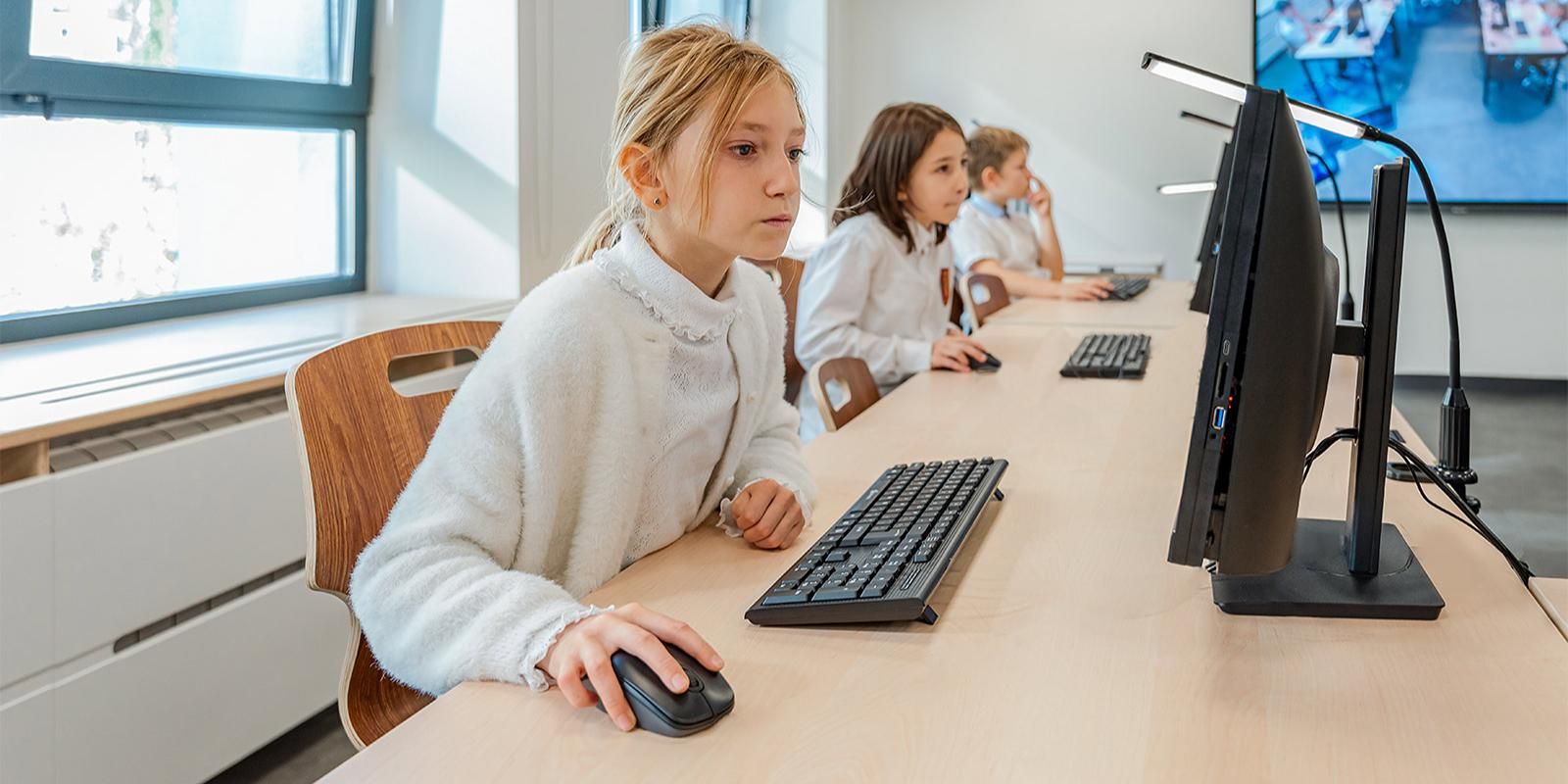 Викторина об истории школьного образования в столице стартовала на платформе «Активный гражданин — детям»