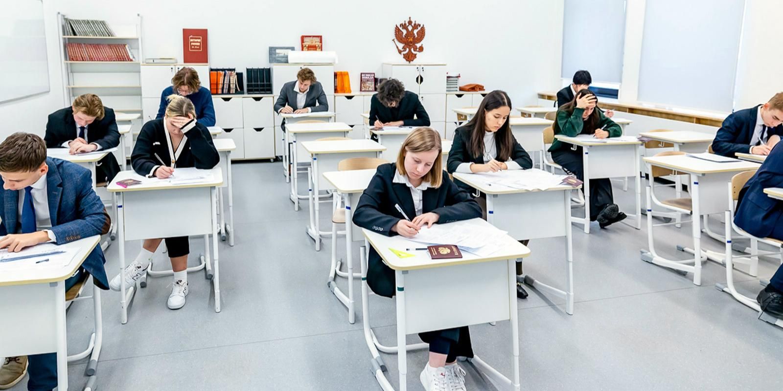 Свыше 4 тыс. столичных девятиклассников сдадут ОГЭ в дополнительный период
