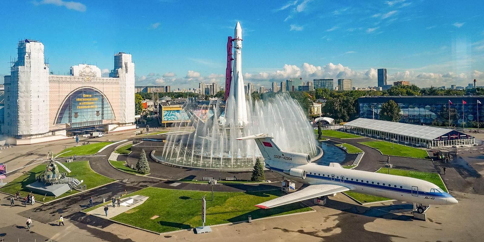 Собянин: Завершена реконструкция фонтана под макетом ракеты-носителя «Восток»