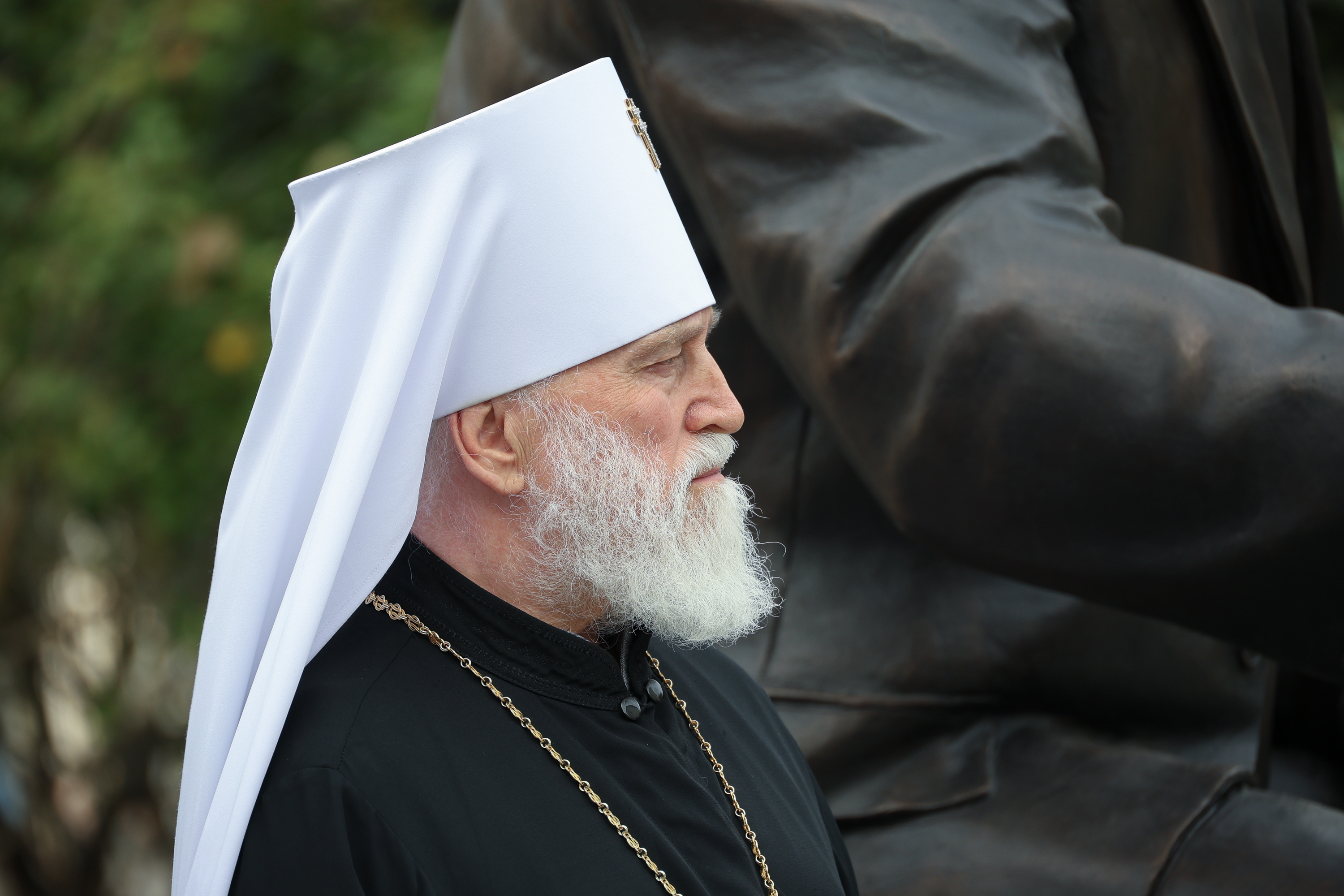 Торжественная церемония открытия монумента Юрию Лужкову