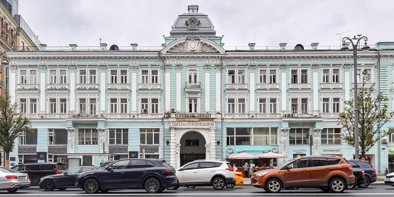 Предприниматель выкупил у города помещение в здании Театра Ермоловой