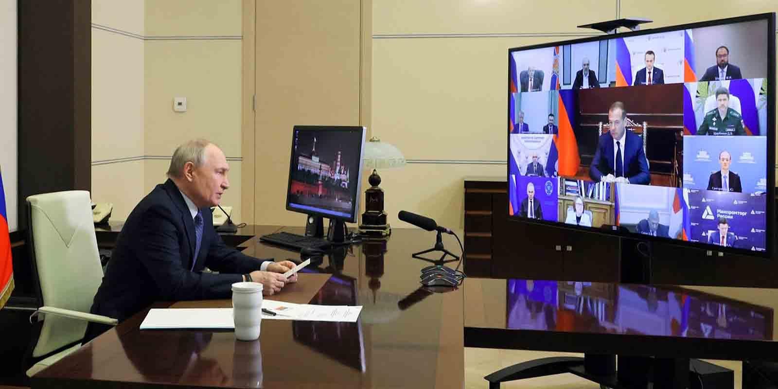 Собянин: На совещании с Путиным обсудили вопросы цифровой безопасности России