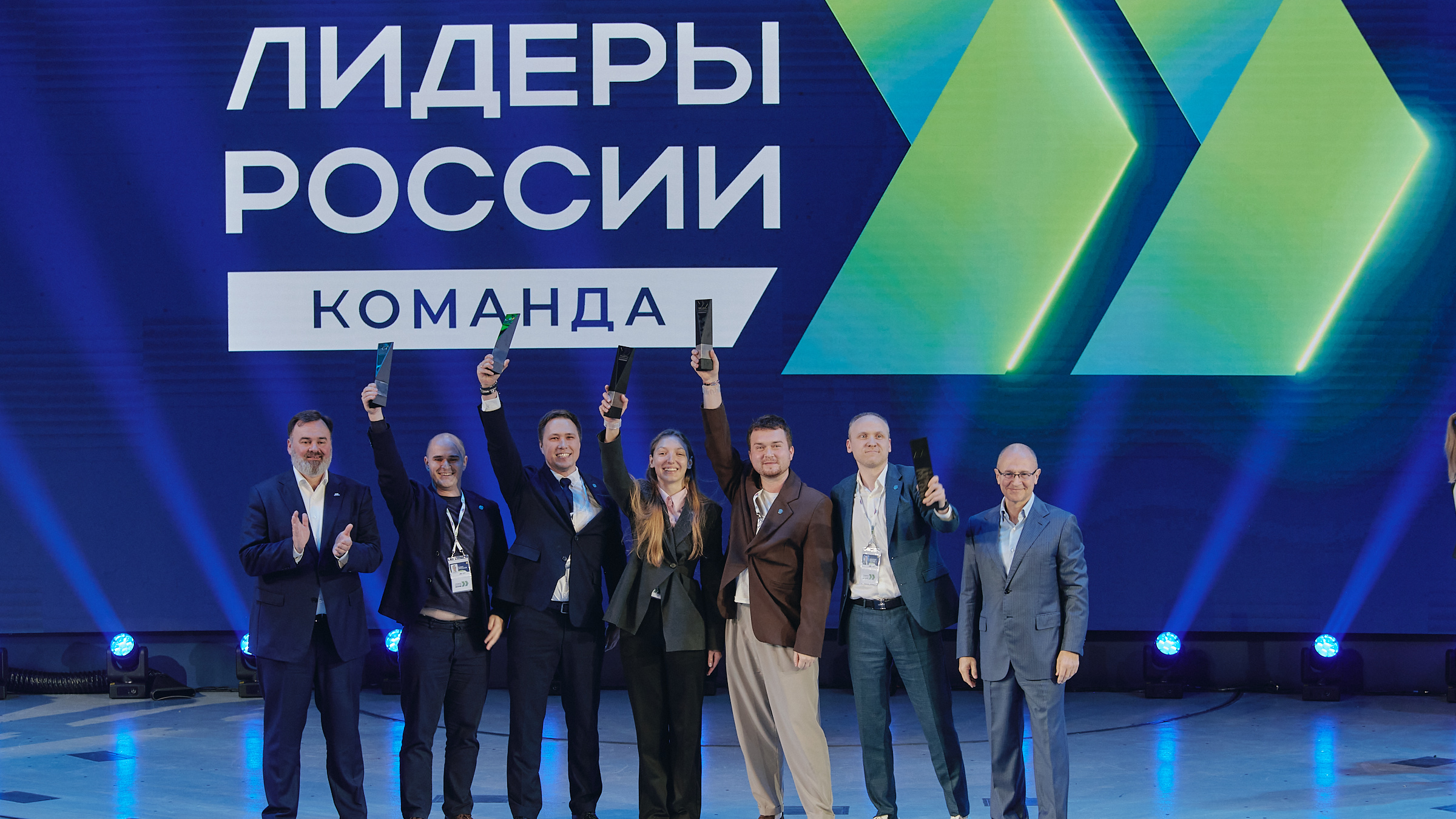 Почти 50 москвичей вошли в число победителей конкурса «Лидеры России. Команда»
