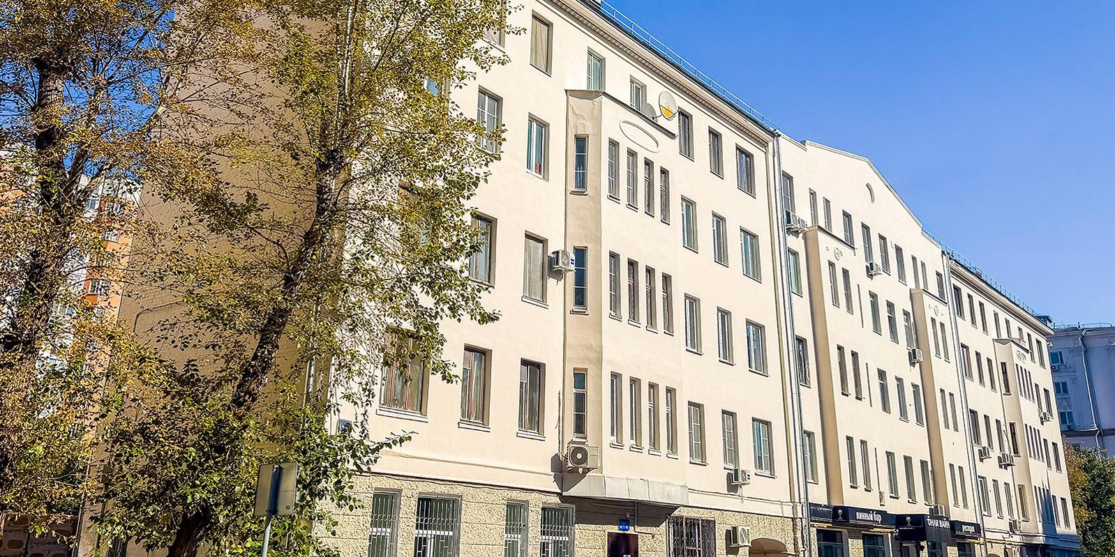 Капремонт неоклассического дома 1914 года завершают на Мытной улице